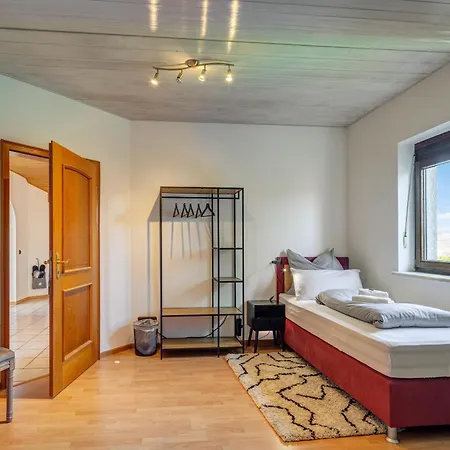 Stylish Loft With Balcony, Quiet And Spacious Unterschleissheim Exterior photo