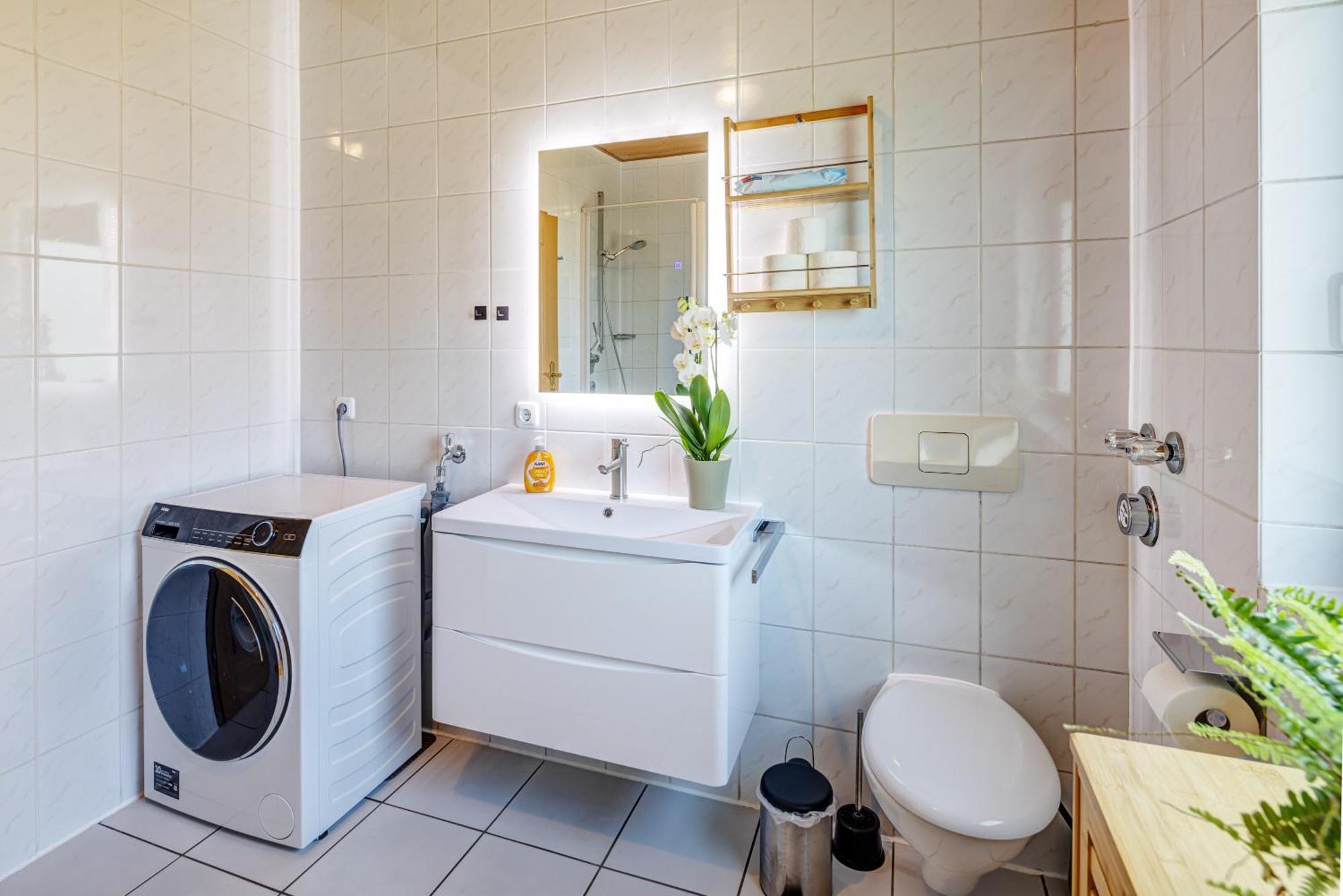 Stylish Loft With Balcony, Quiet And Spacious Unterschleissheim