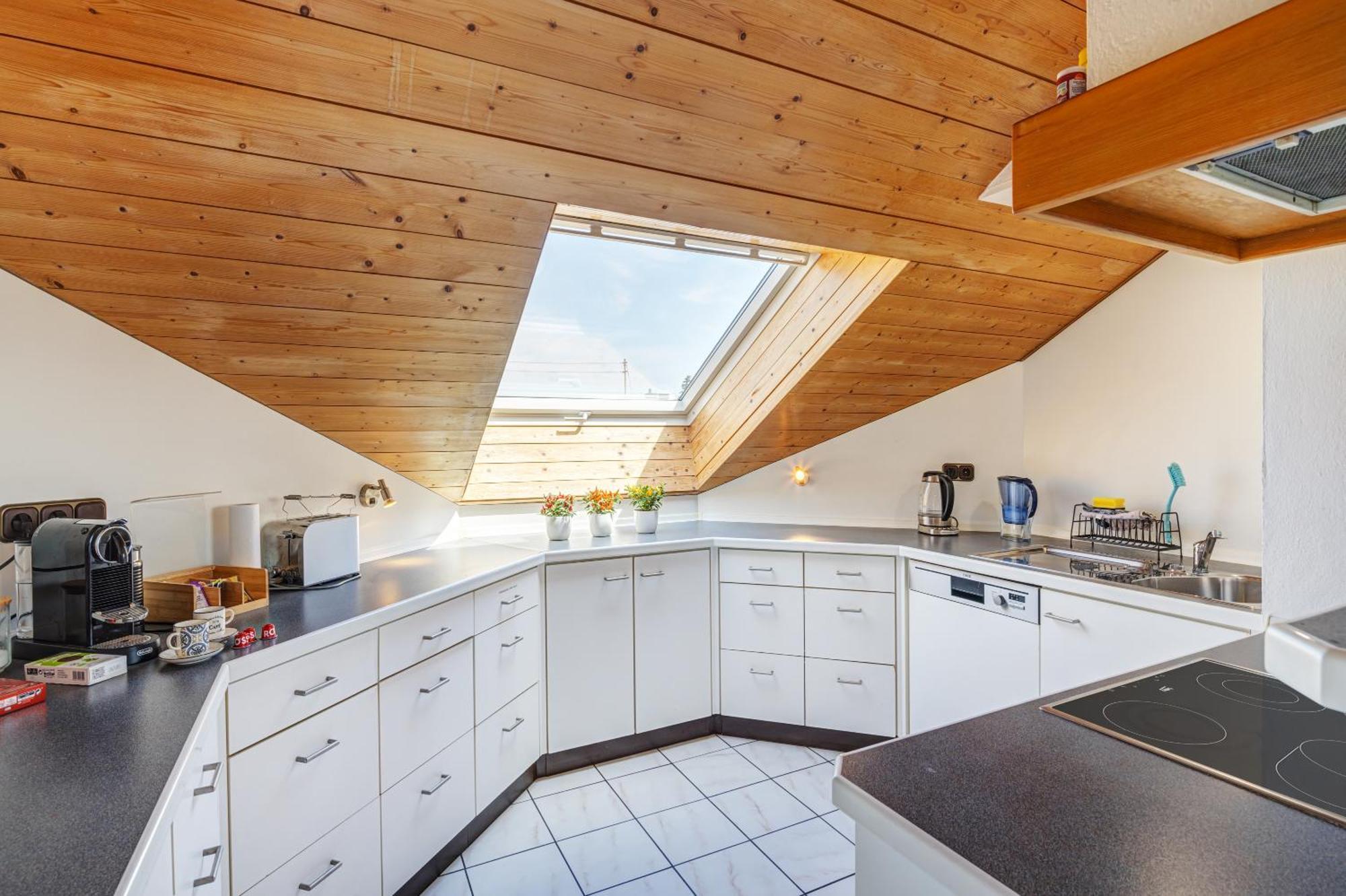 Apartment Stylish Loft With Balcony, Quiet And Spacious Unterschleissheim