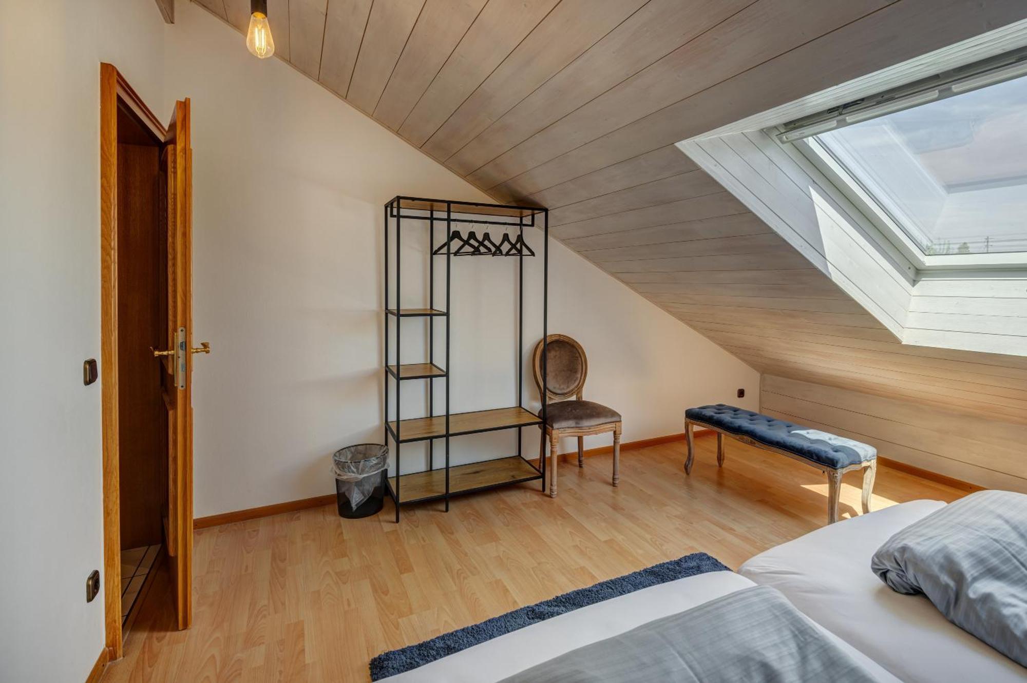 Stylish Loft With Balcony, Quiet And Spacious Apartment