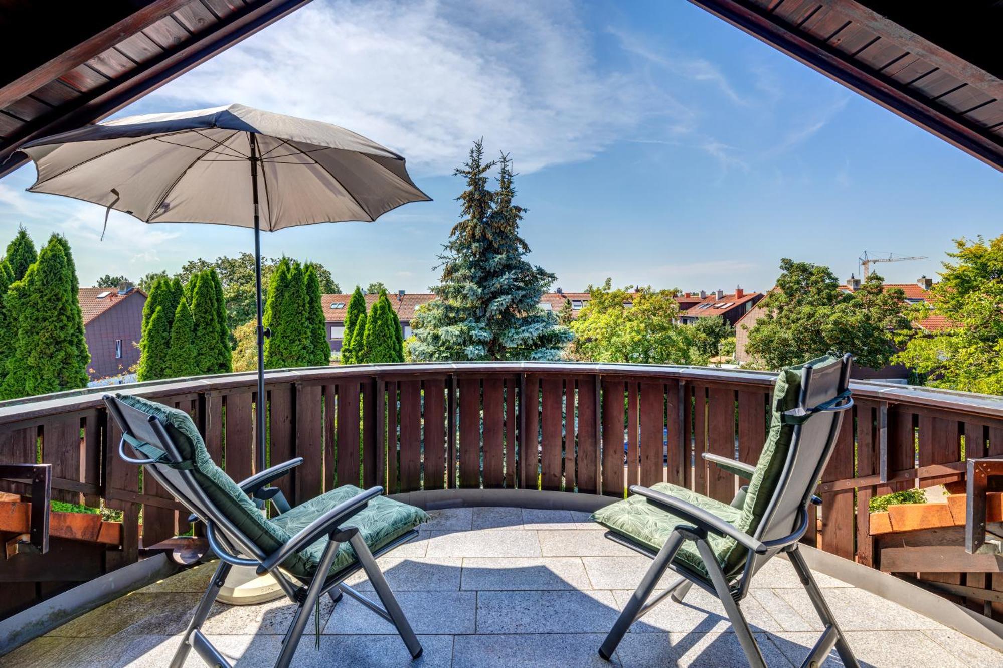 Stylish Loft With Balcony, Quiet And Spacious