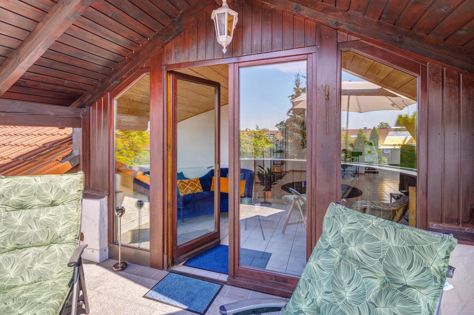 Stylish Loft With Balcony, Quiet And Spacious *